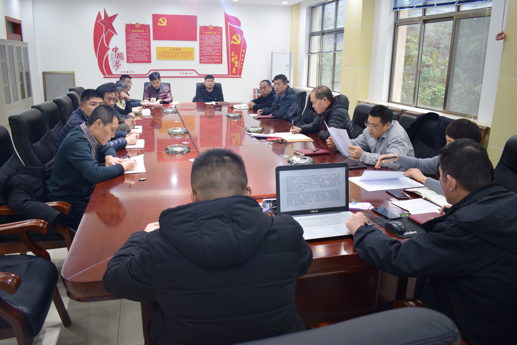 DSC_0048.JPG DSC_0048.JPG