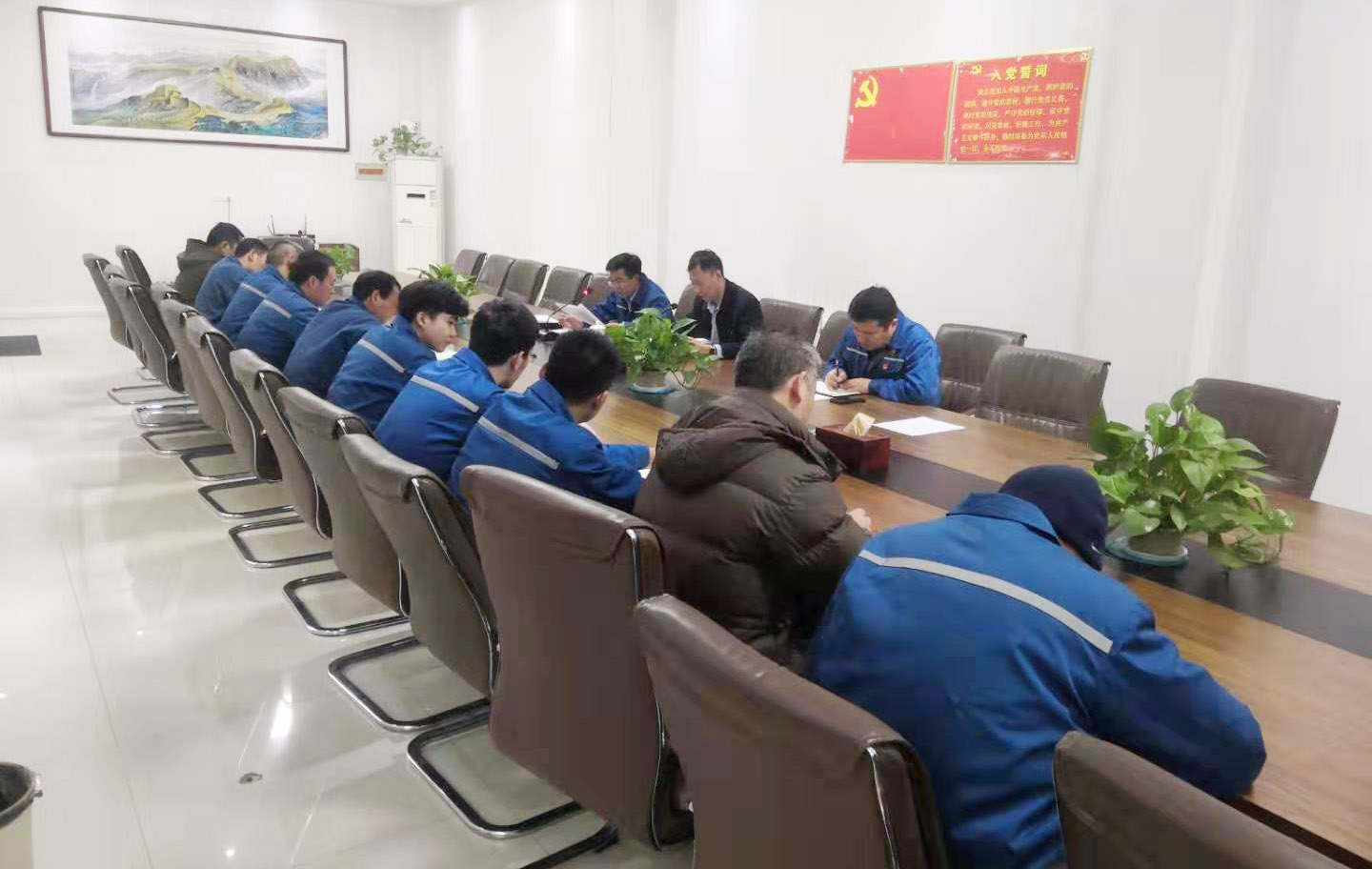 12鏈堜富棰樺綋鏃?02.jpg 12鏈堜富棰樺綋鏃?02.jpg