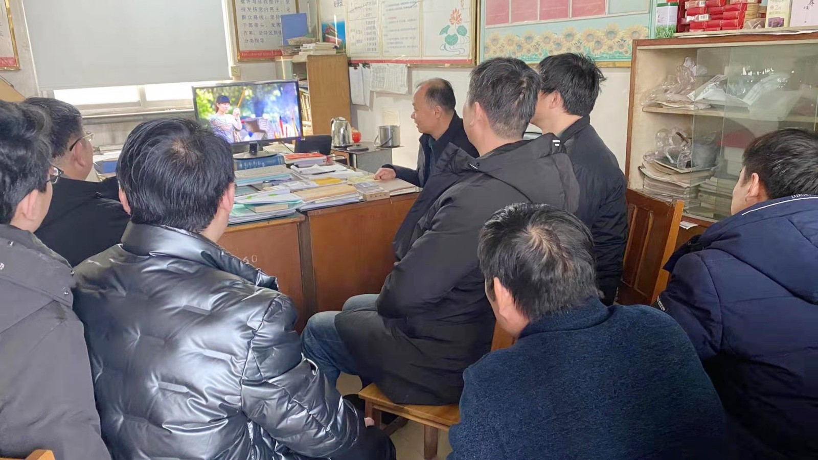 76930e2086e6e8dce01bff7c04d398e.jpg 76930e2086e6e8dce01bff7c04d398e.jpg