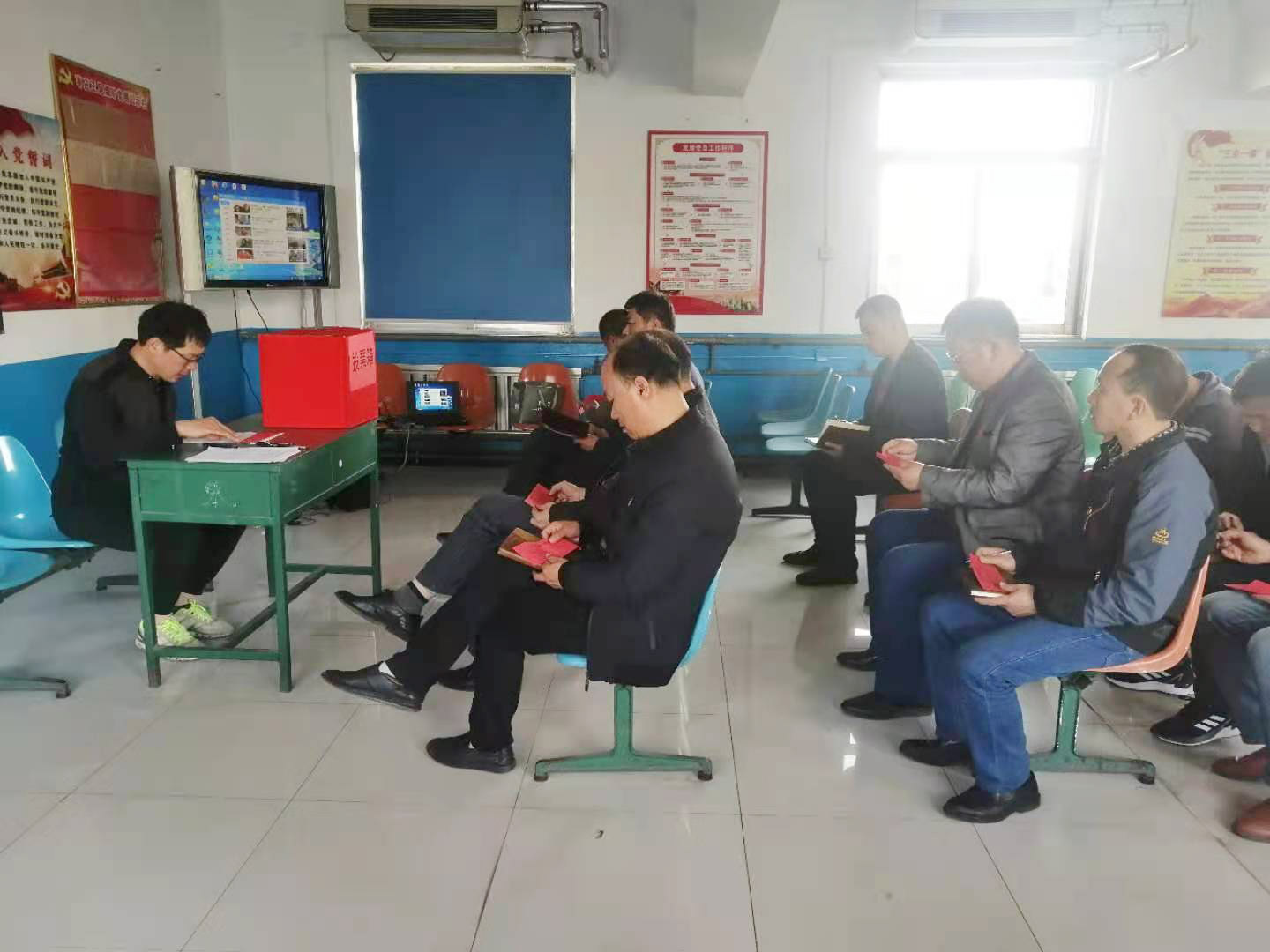 191189de5c41f757f46b425f113f403.jpg 191189de5c41f757f46b425f113f403.jpg