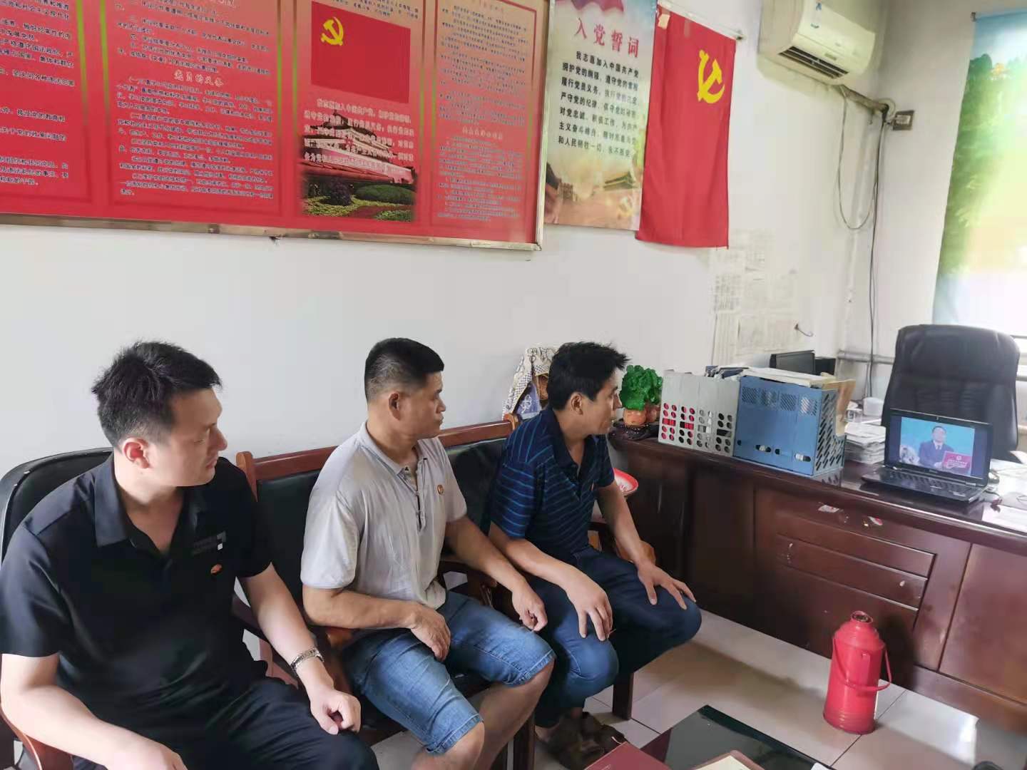 84fafe4d8650eca58df4f0ffb3db4bd.jpg 84fafe4d8650eca58df4f0ffb3db4bd.jpg