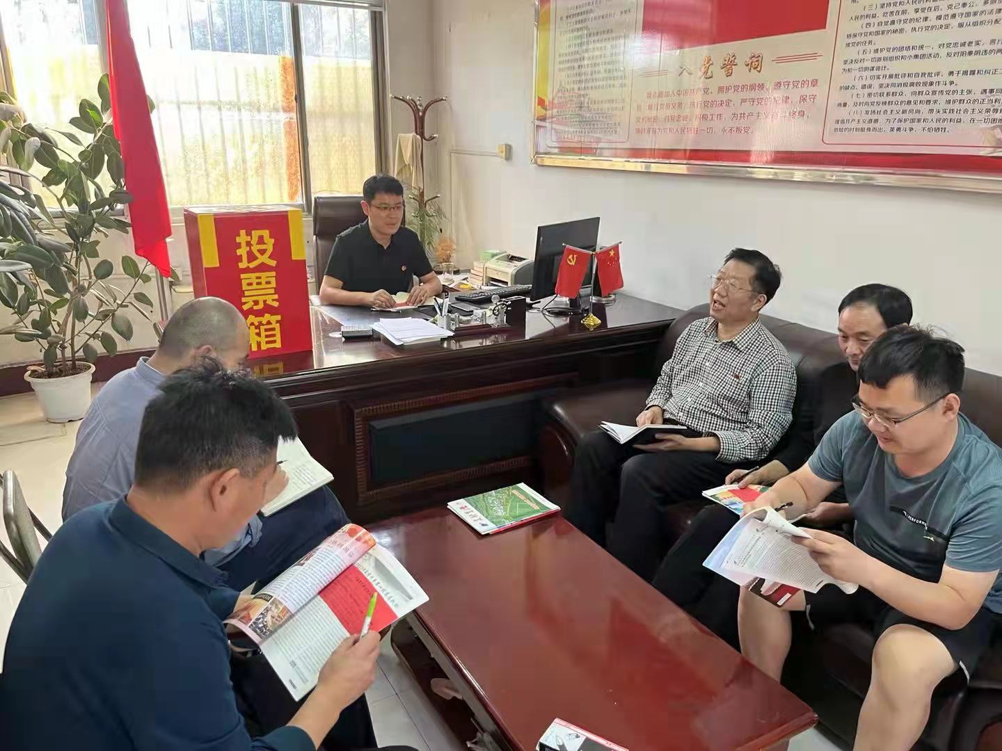 b11652bae4736b714809f231bf44ff3.jpg b11652bae4736b714809f231bf44ff3.jpg